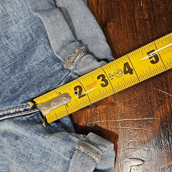 Silver Jeans Blue Jean Shorts Mid-Rise Distressed - Picture 5 of 9